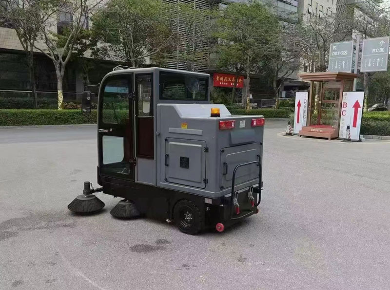 環衛小型道路清掃車多少錢一輛 環衛小型道路清掃車多少錢一輛